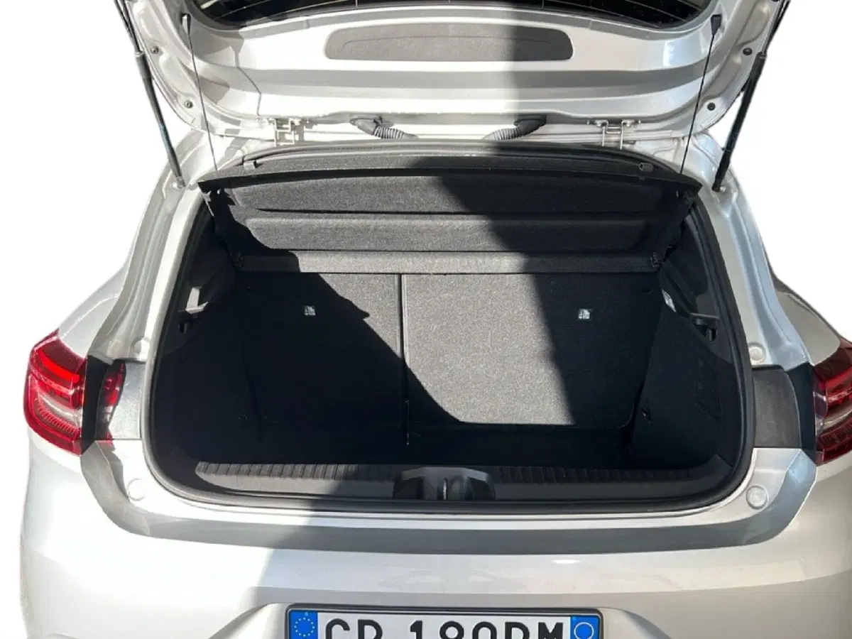 Renault Clio usata a Roma (10)