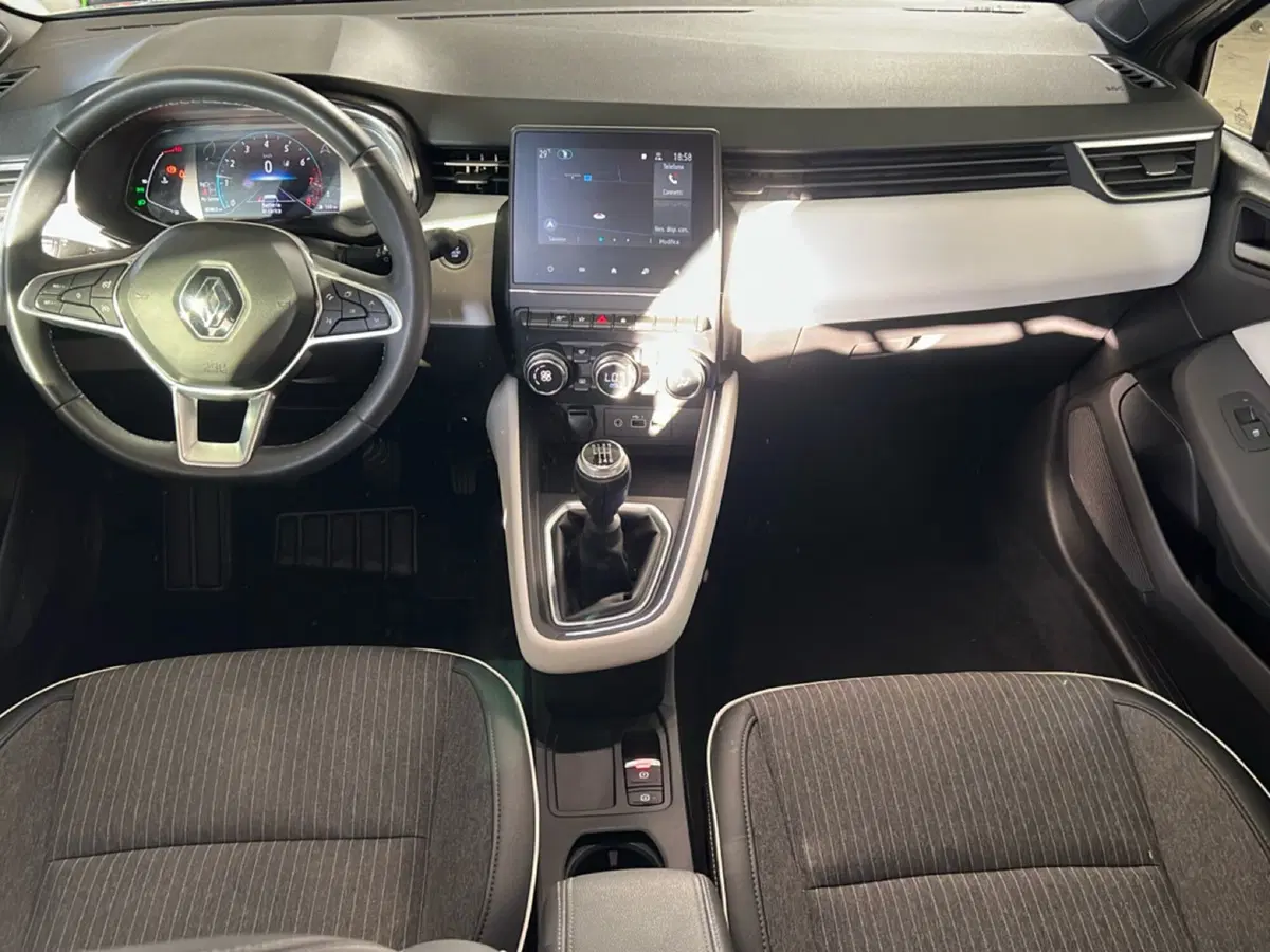 Renault Clio usata a Roma (11)