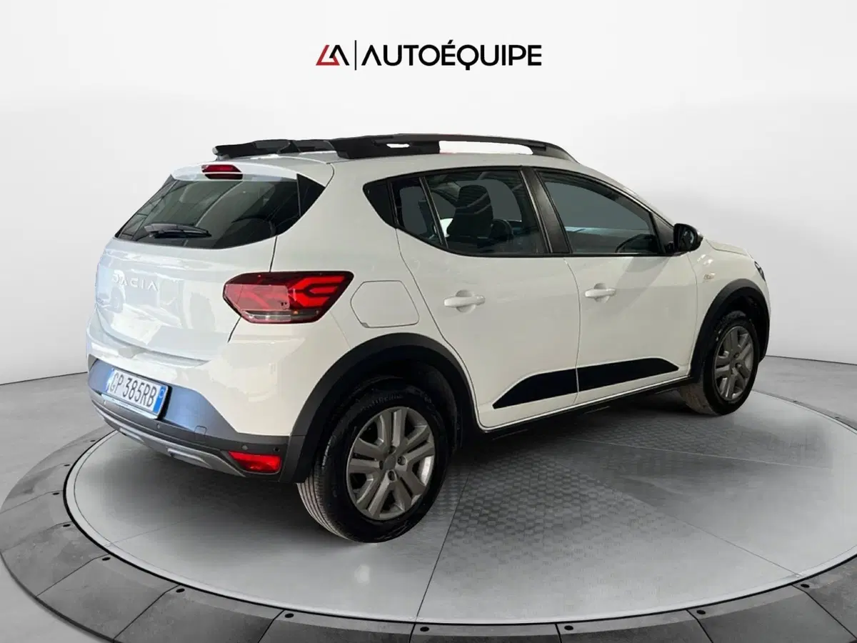 Dacia Sandero usata a Roma (5)