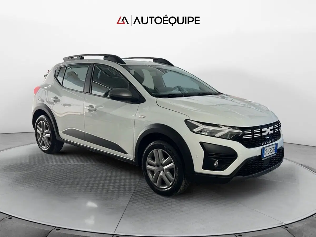 Dacia Sandero usata a Roma (7)