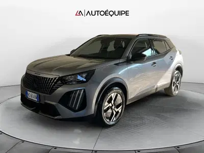 Peugeot 2008 1.2 puretech Allure s&amp;s 100cv del 2024 usata a Roma