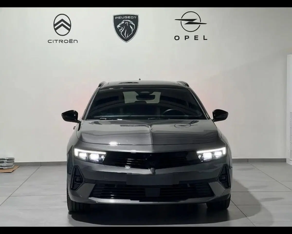Opel Astra Station Wagon usata a Imperia (2)