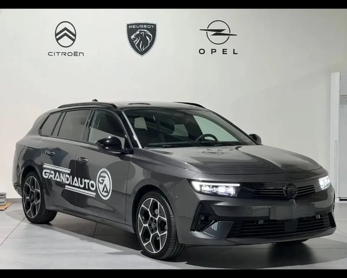 Opel Astra Station Wagon usata a Imperia (3)