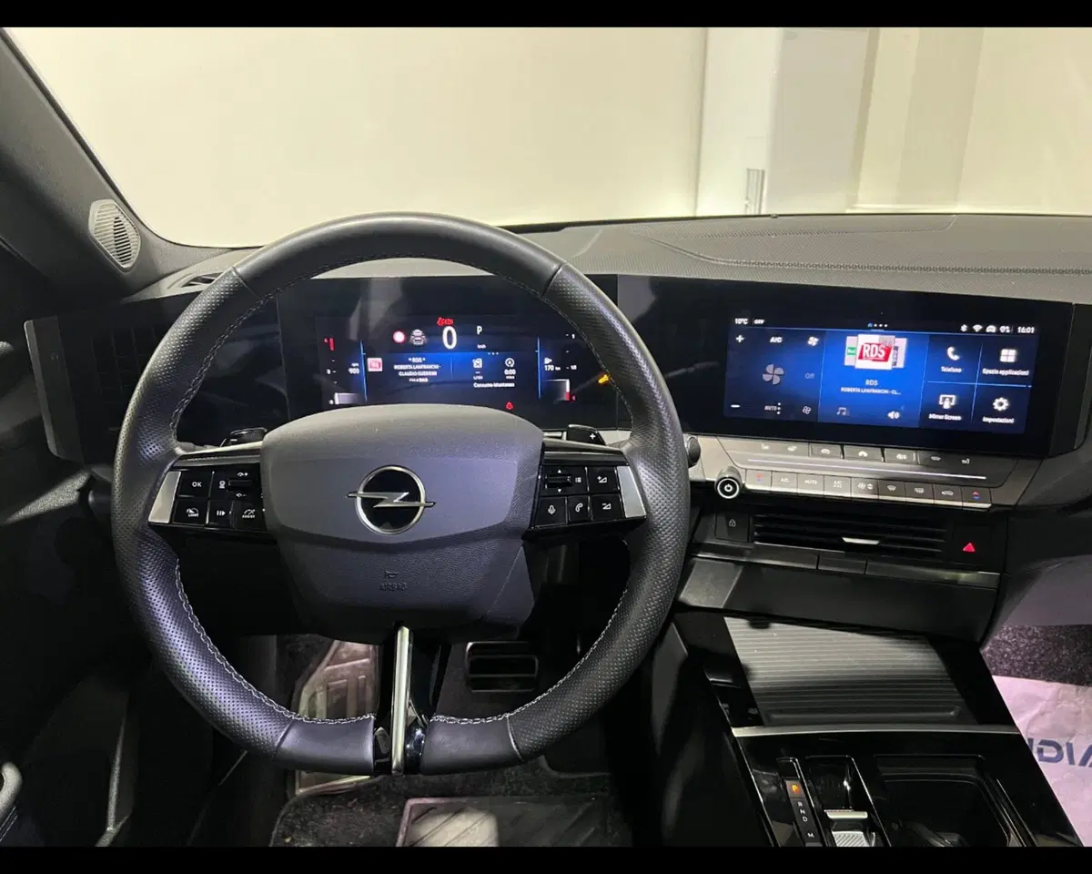 Opel Astra Station Wagon usata a Imperia (6)