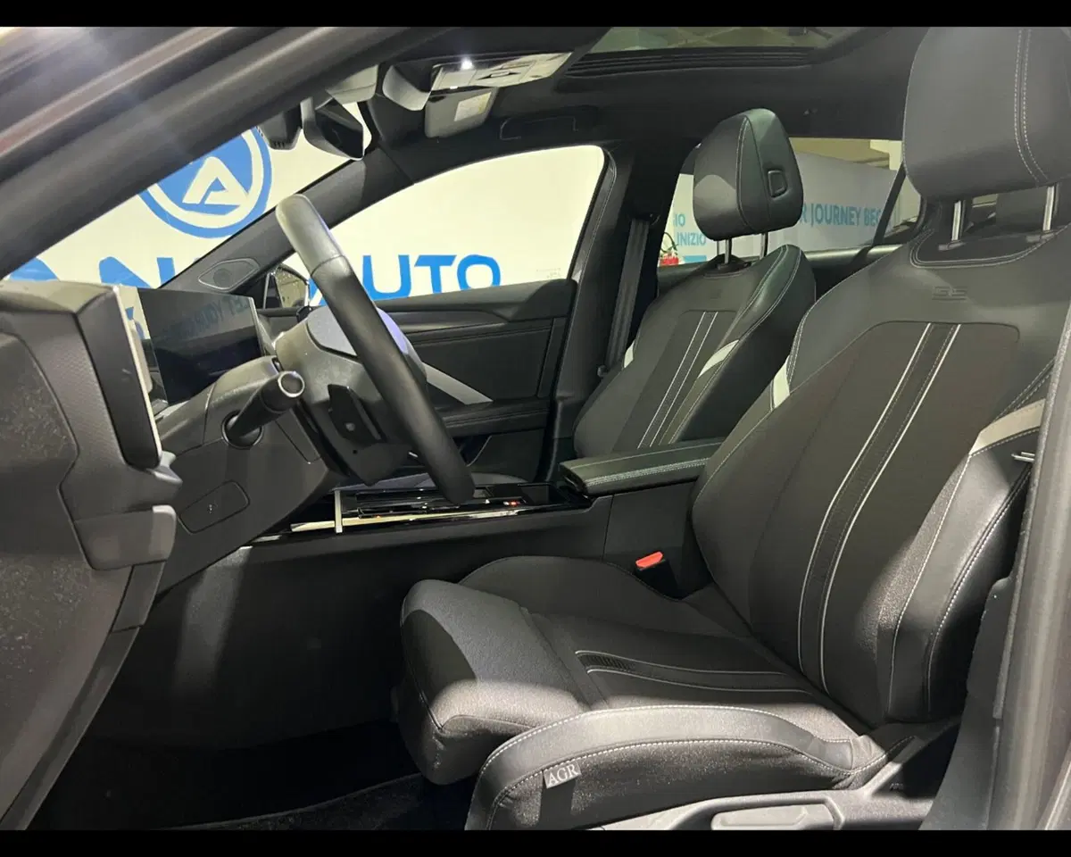 Opel Astra Station Wagon usata a Imperia (8)