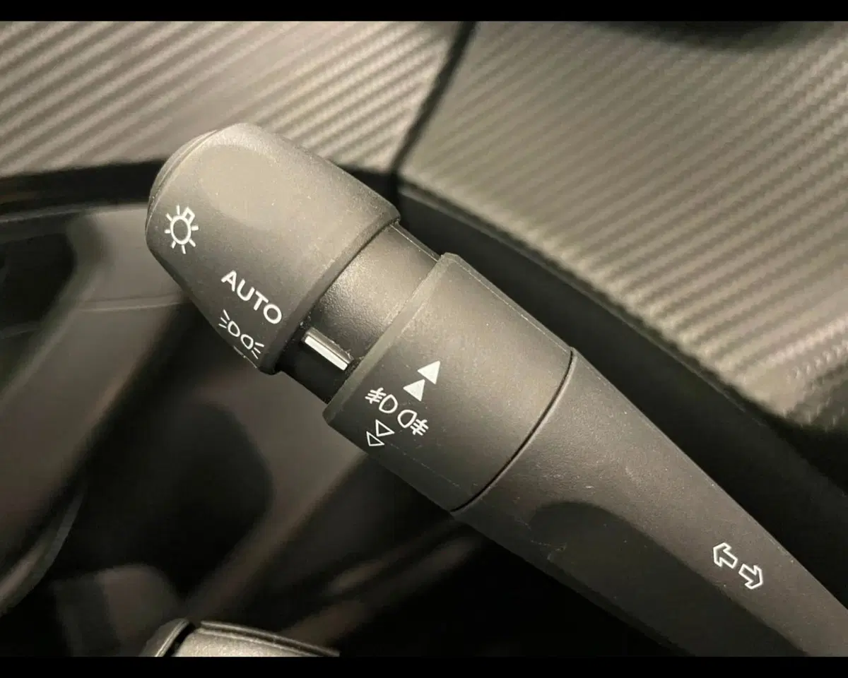 Peugeot 2008 usata a Alessandria (16)