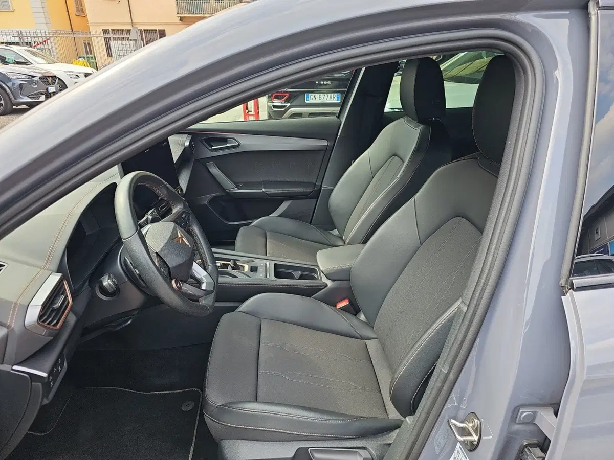 Cupra Formentor usata a Lecco (11)