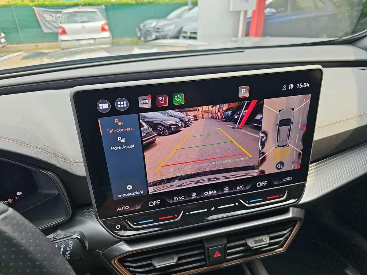 Cupra Formentor usata a Lecco (15)