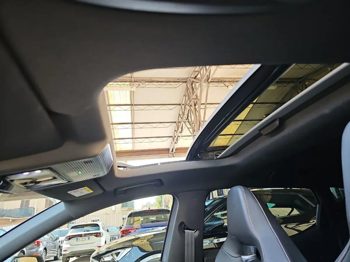 Cupra Leon usata a Lecco (14)