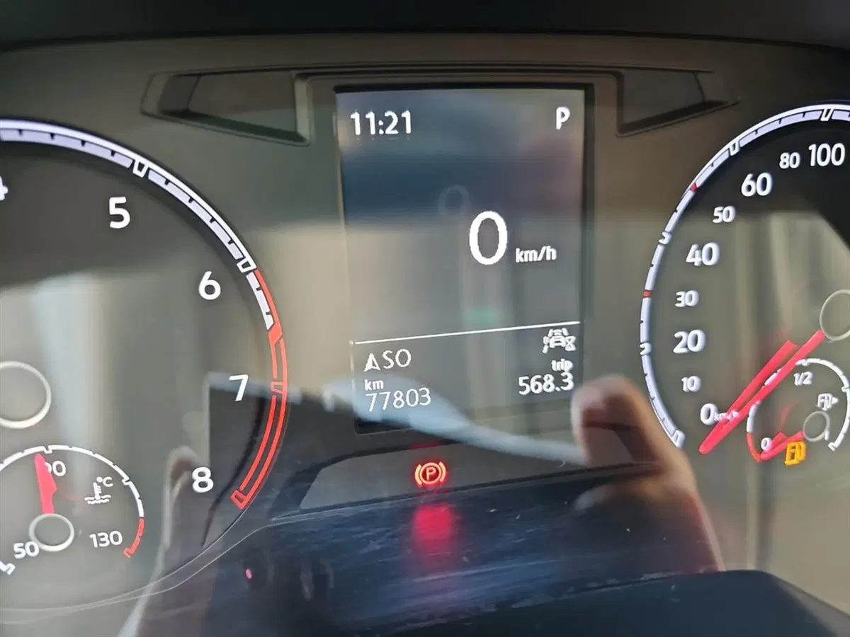 Volkswagen T-Roc usata a Lecco (14)