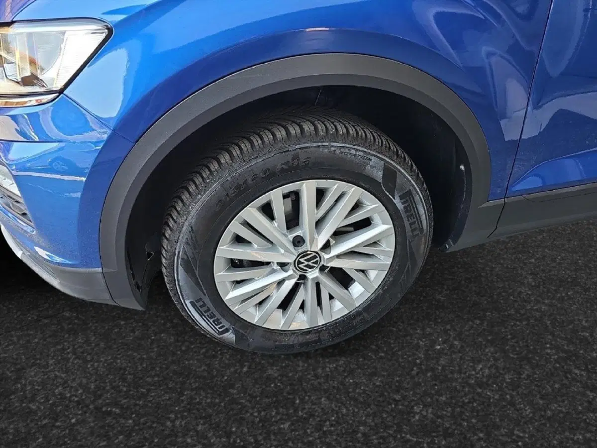 Volkswagen T-Roc usata a Lecco (18)
