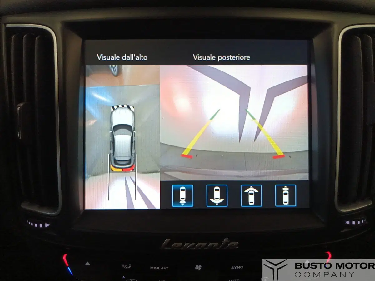 Maserati Levante usata a Varese (16)