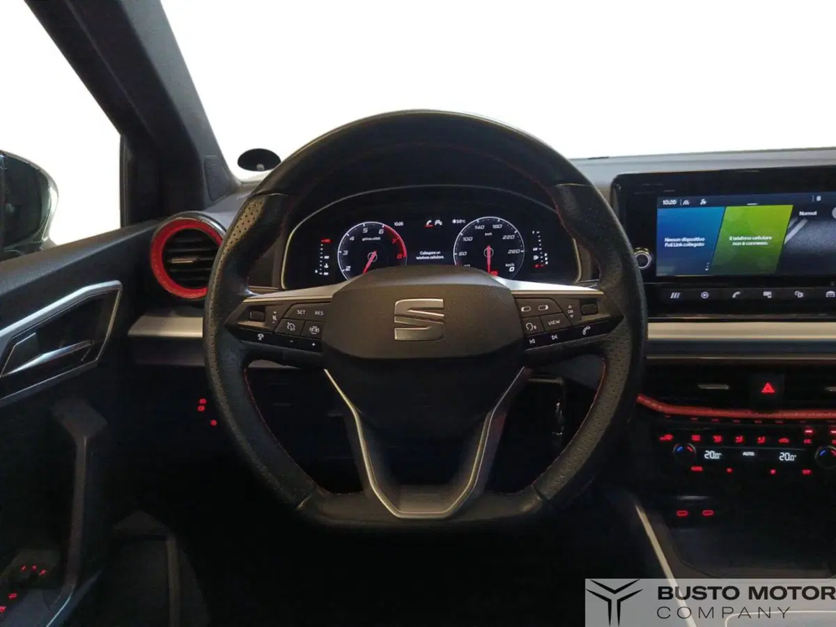 SEAT Arona usata a Varese (11)