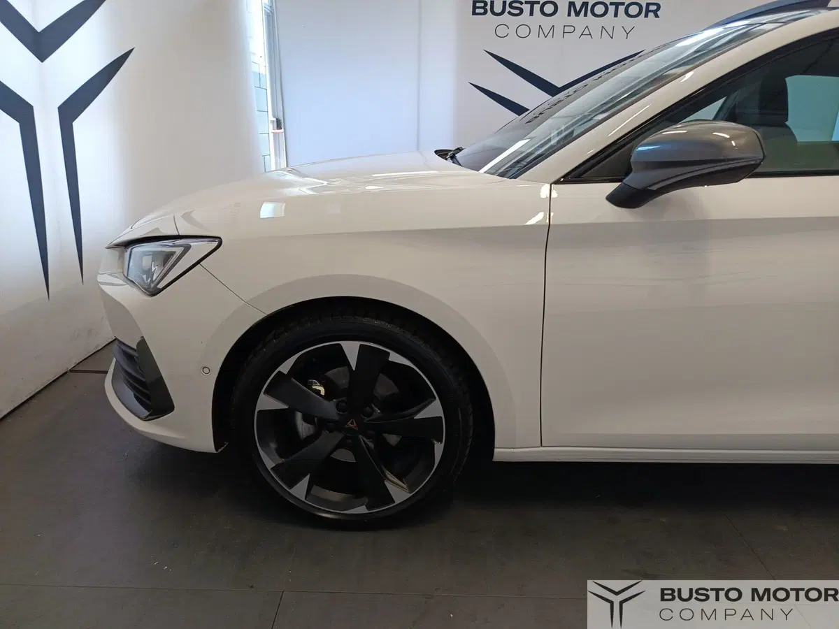 Cupra Leon usata a Varese (7)