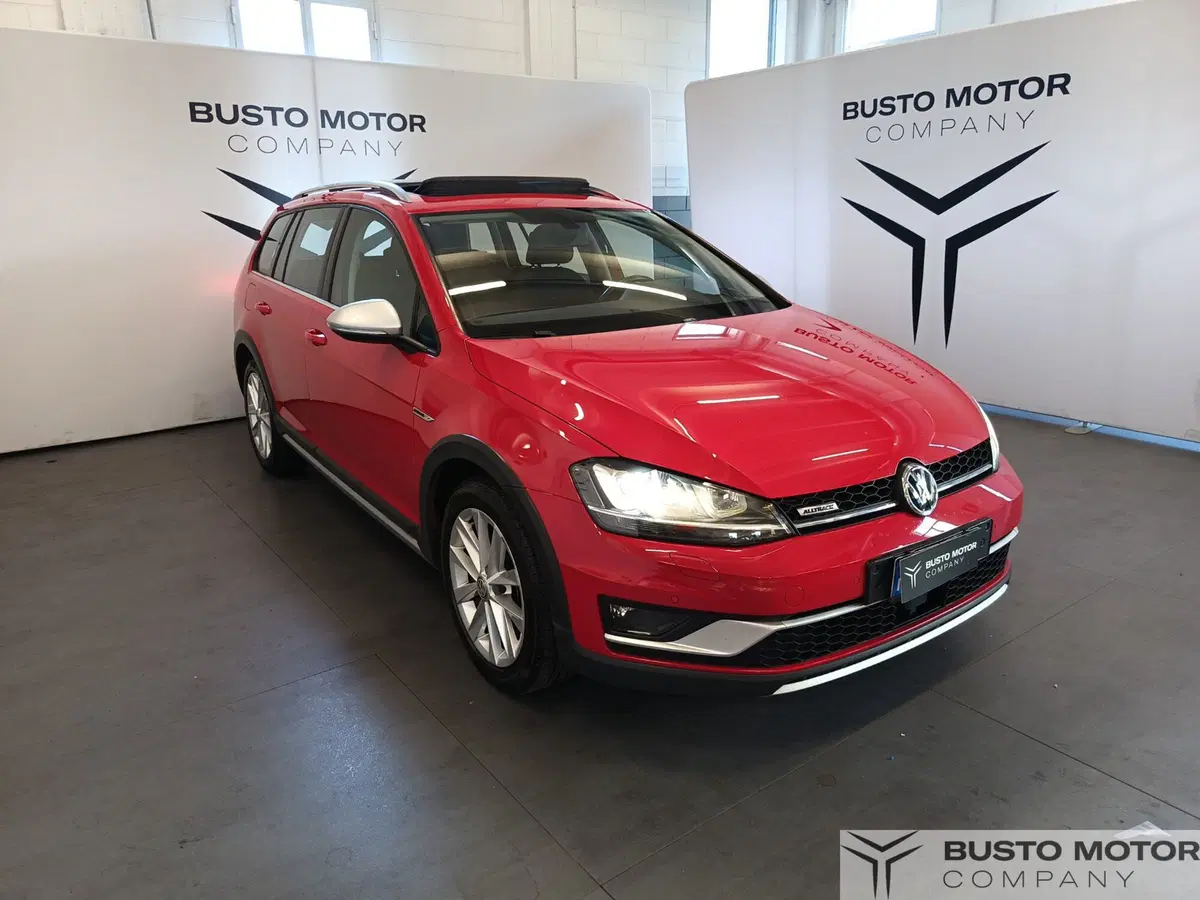 Volkswagen Golf Variant usata a Varese