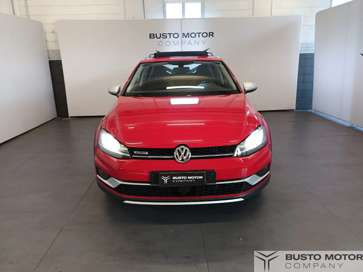 Volkswagen Golf Variant usata a Varese (2)