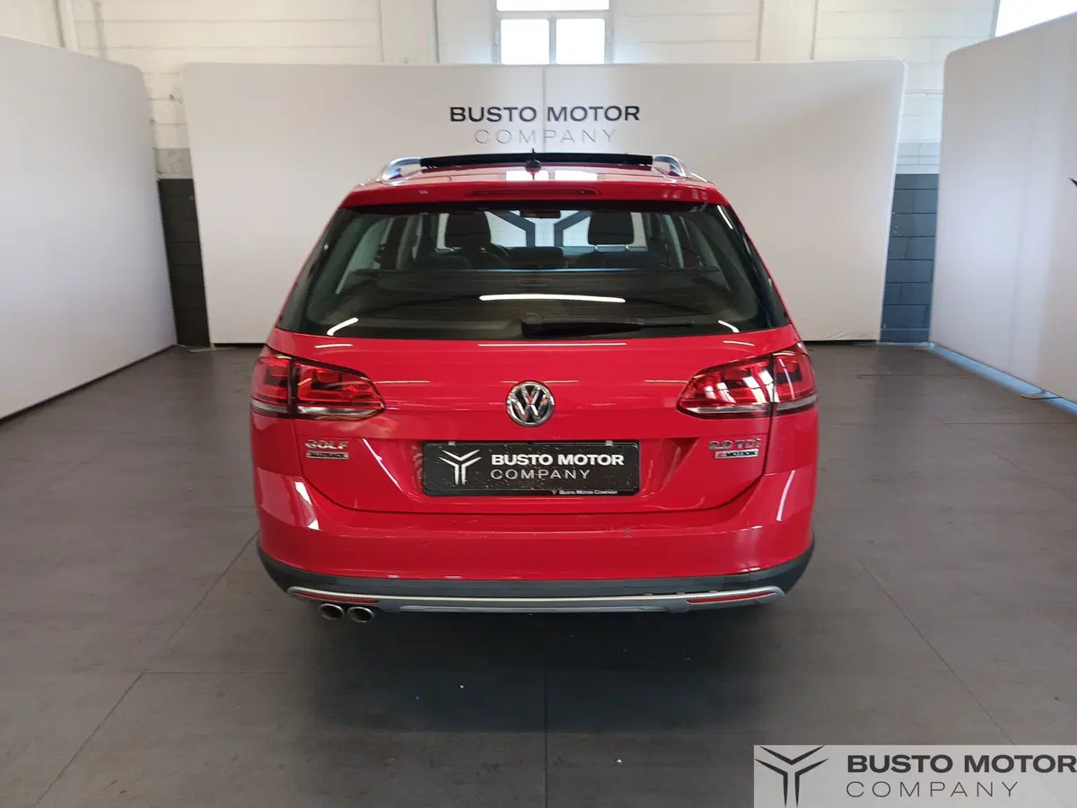 Volkswagen Golf Variant usata a Varese (4)