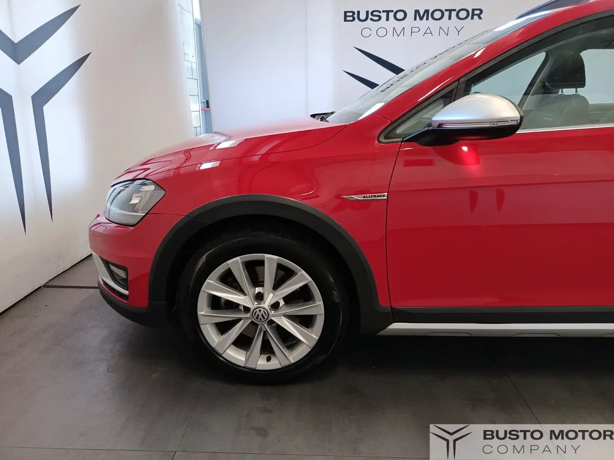 Volkswagen Golf Variant usata a Varese (6)