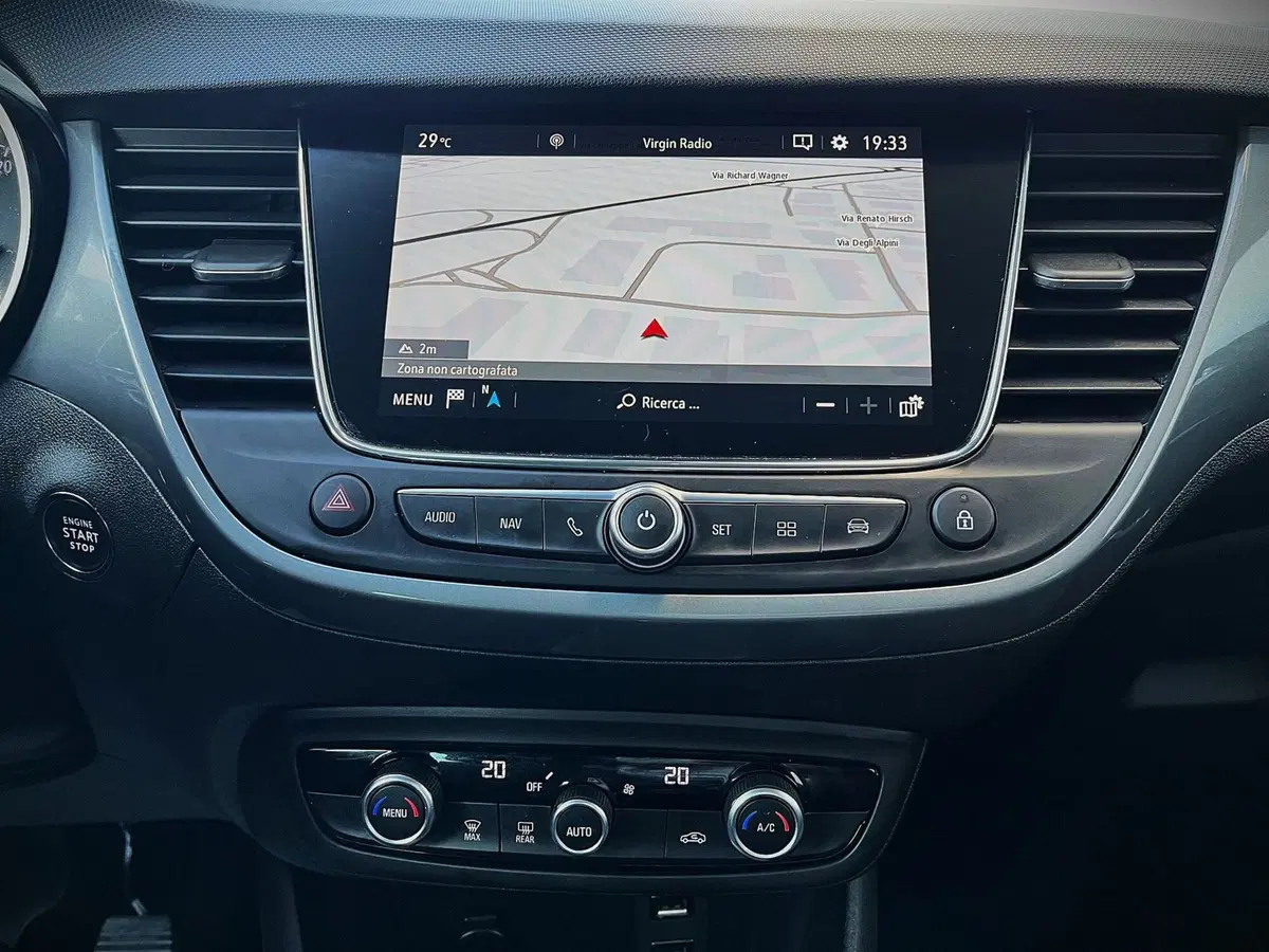 Opel Crossland usata a Ferrara (12)