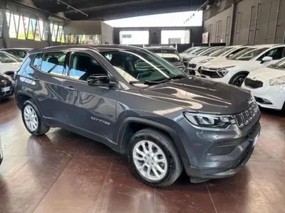 Jeep Compass 1.5 Turbo T4 130CV MHEV 2WD Limited del 2023 usata a Pesaro