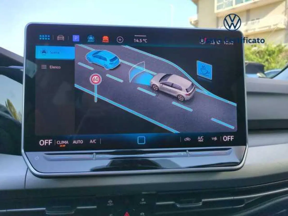 Volkswagen Golf nuova a Avellino (19)