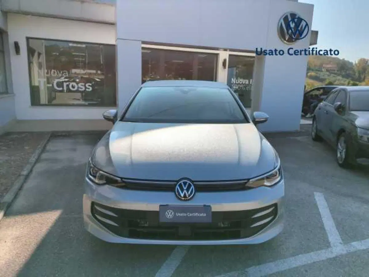 Volkswagen Golf nuova a Avellino (2)