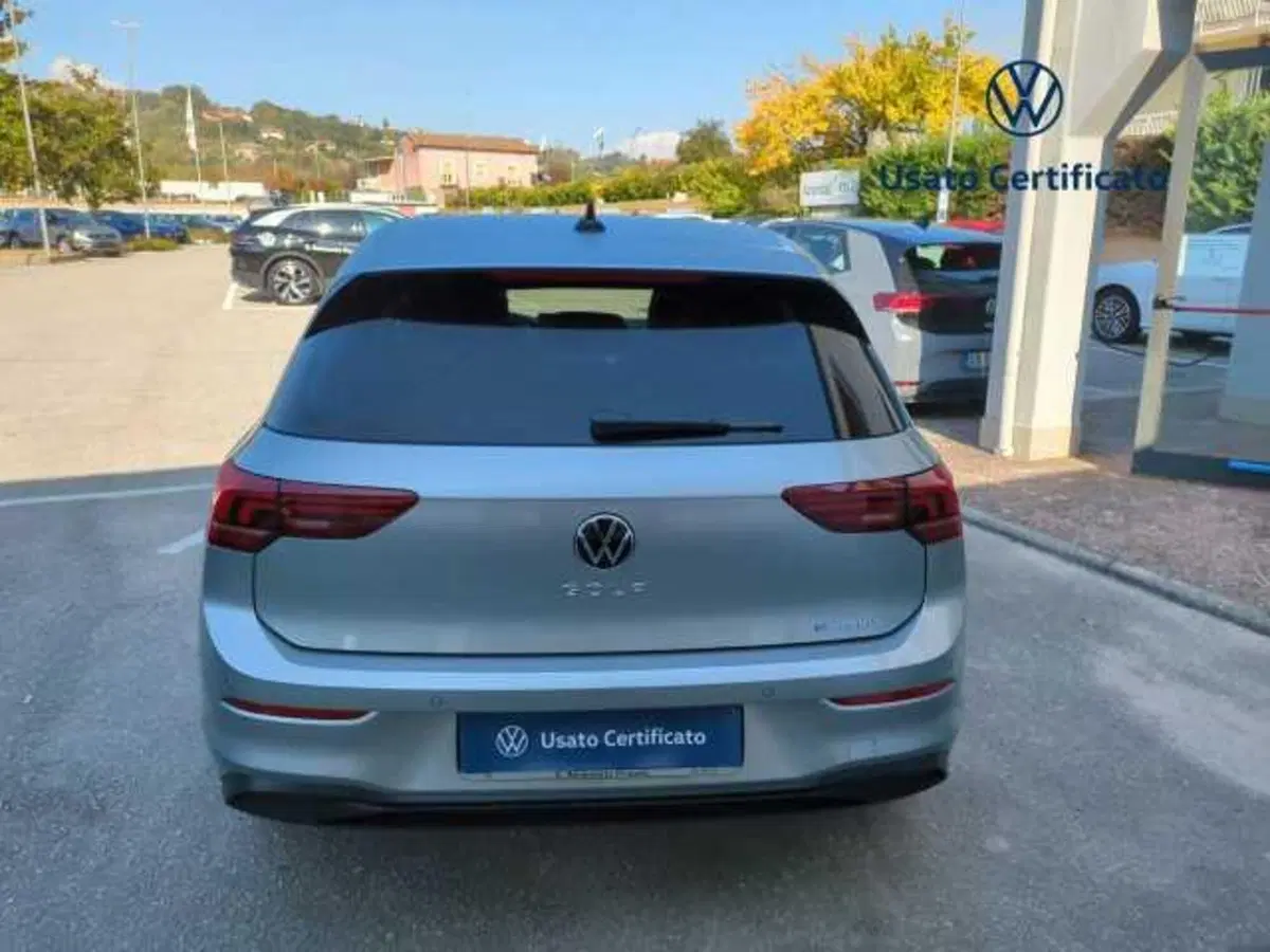 Volkswagen Golf nuova a Avellino (5)