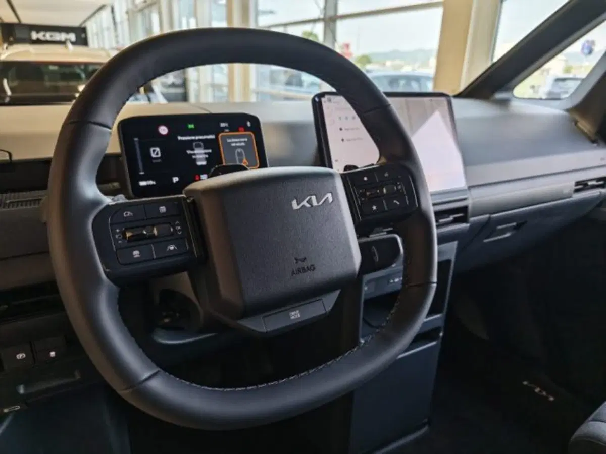 Kia PV5 Furgone nuova a Vicenza (10)