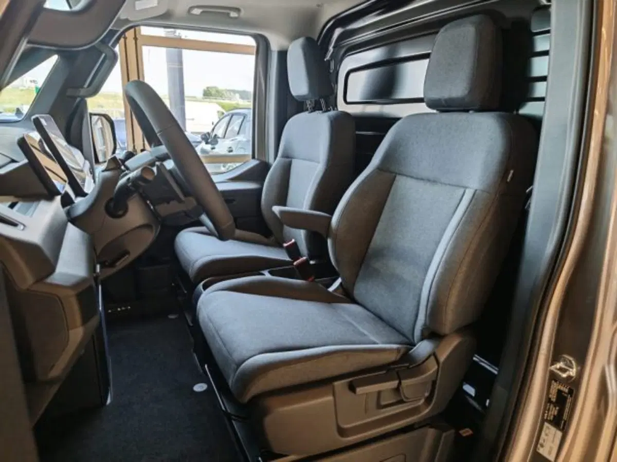 Kia PV5 Furgone nuova a Vicenza (8)