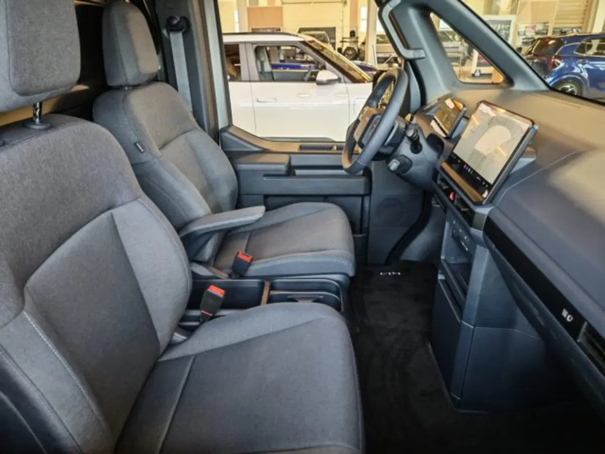 Kia PV5 Furgone nuova a Vicenza (9)
