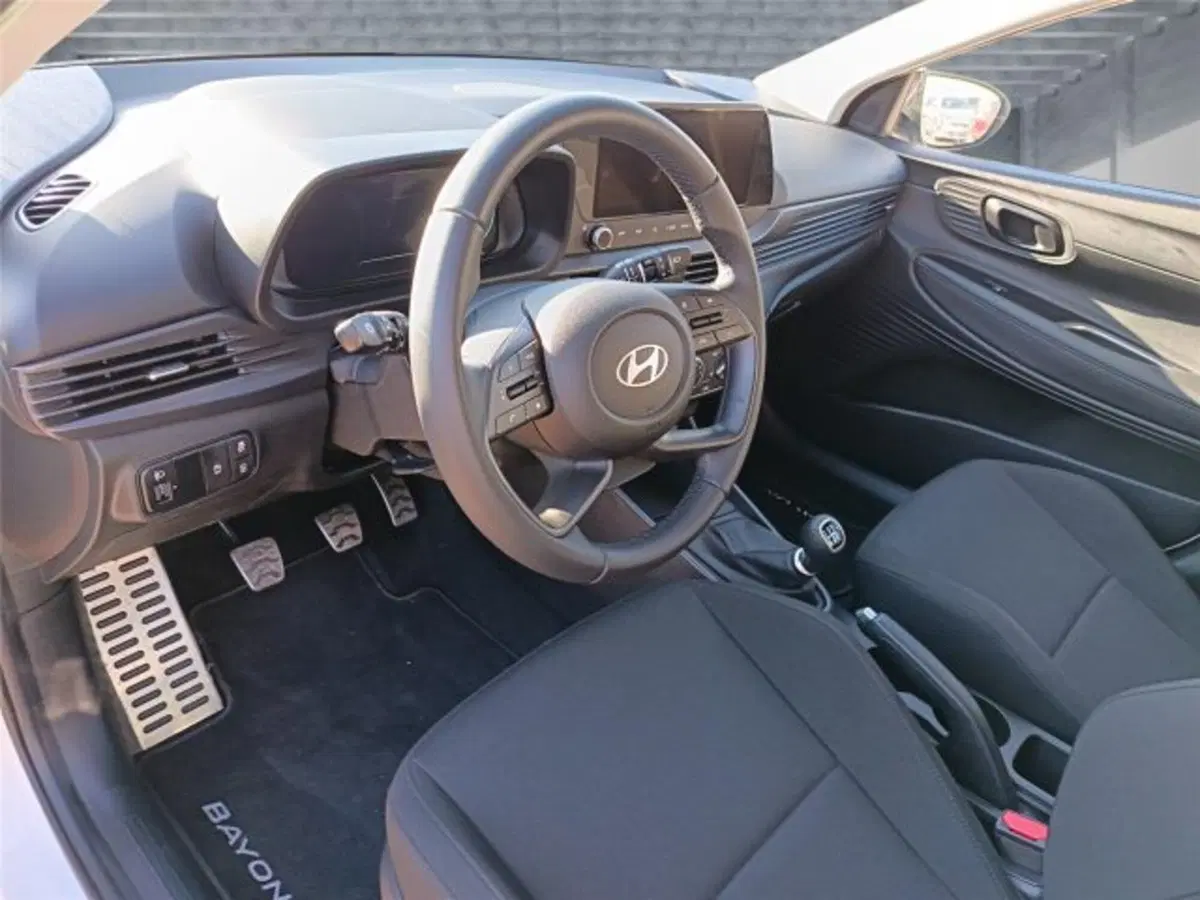 Hyundai Bayon usata a Bari (10)