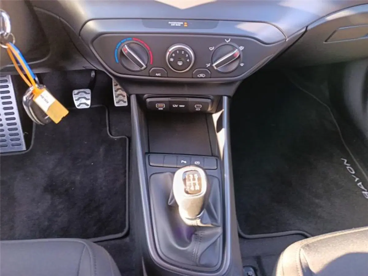 Hyundai Bayon usata a Bari (19)