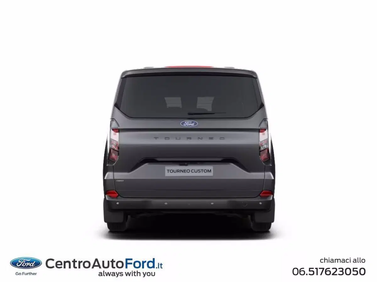 Ford Tourneo Custom nuova a Roma (4)