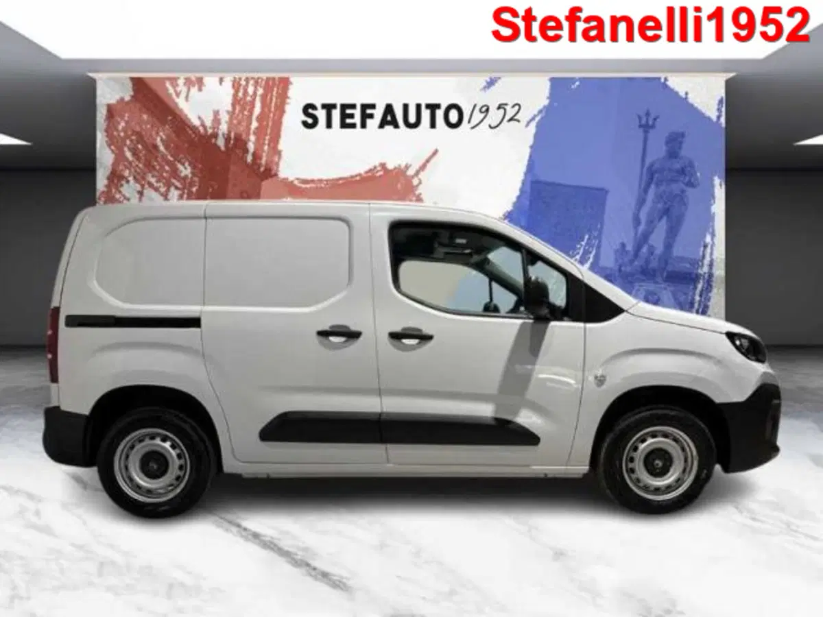 Citroen Berlingo Furgone nuova a Bologna (2)
