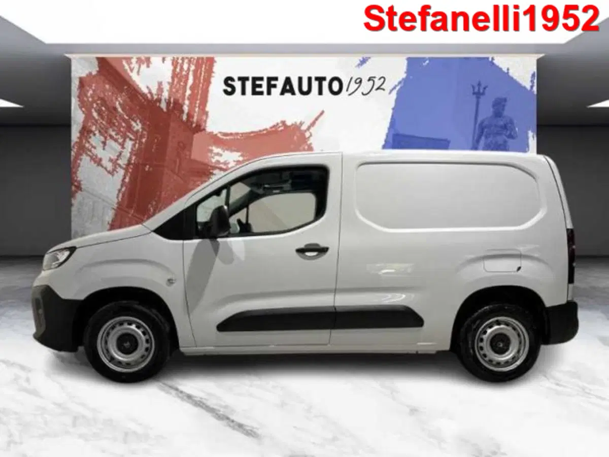 Citroen Berlingo Furgone nuova a Bologna (3)