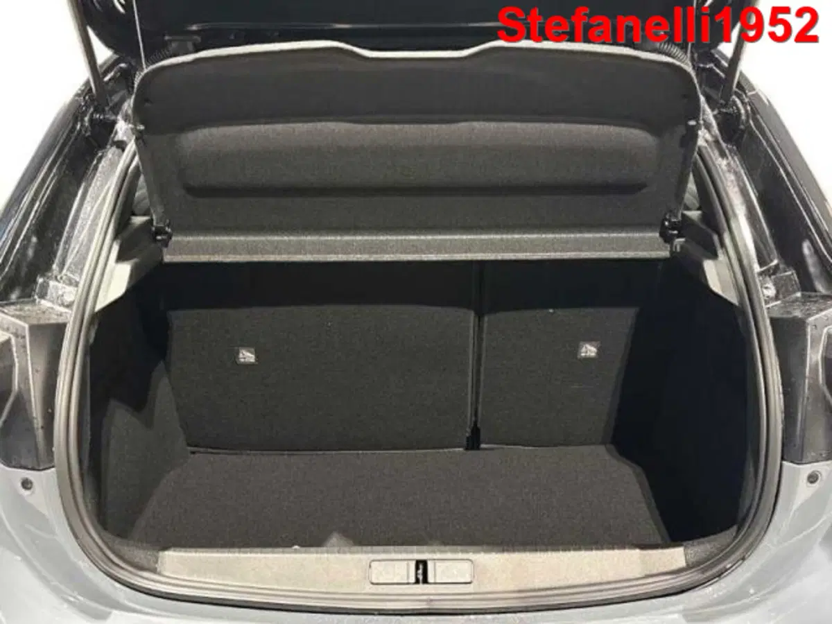 Opel Corsa nuova a Bologna (7)