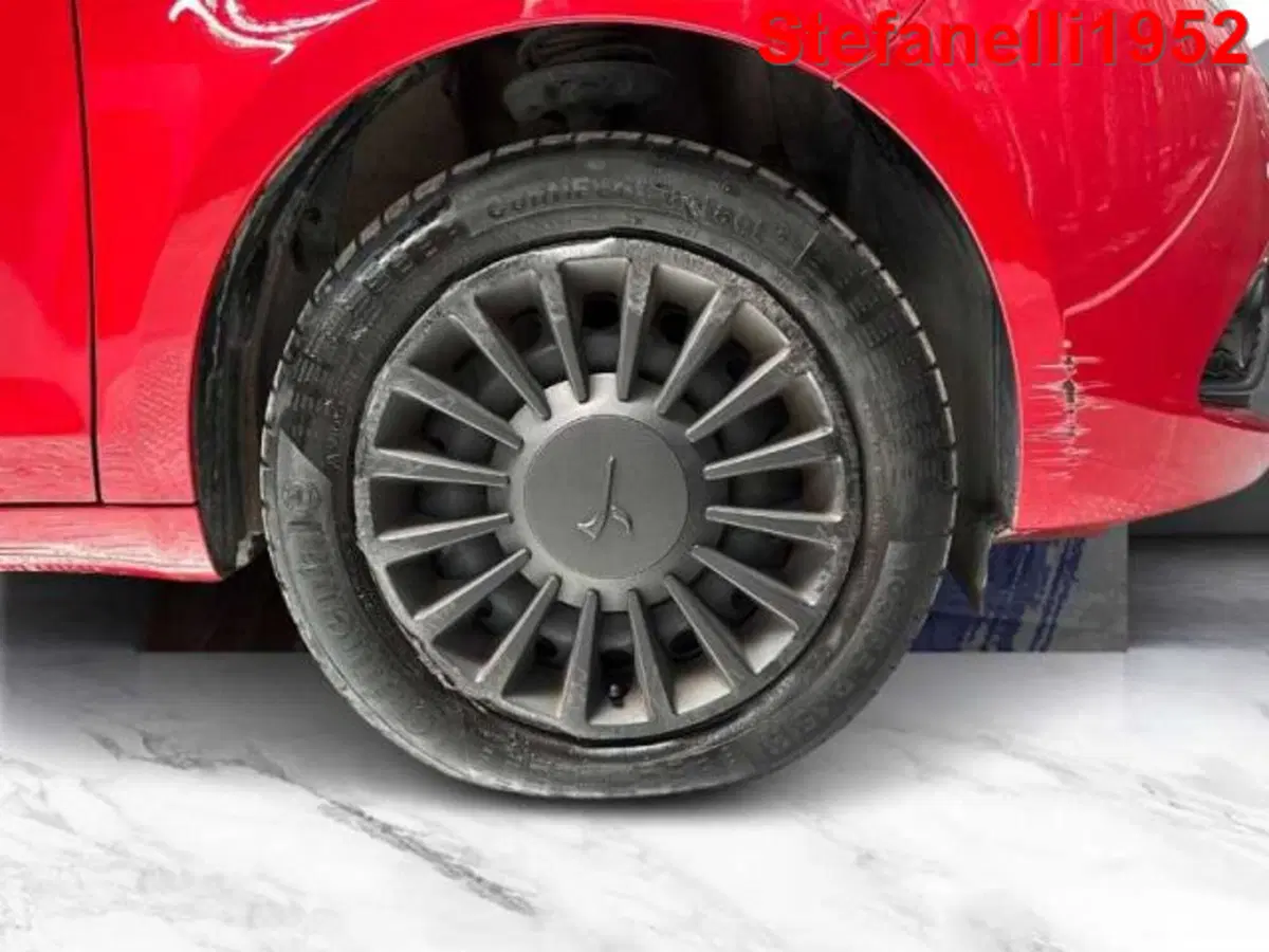 Lancia Ypsilon usata a Bologna (8)