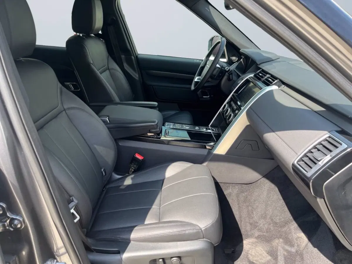 Land Rover Discovery Sport usata a Milano (15)
