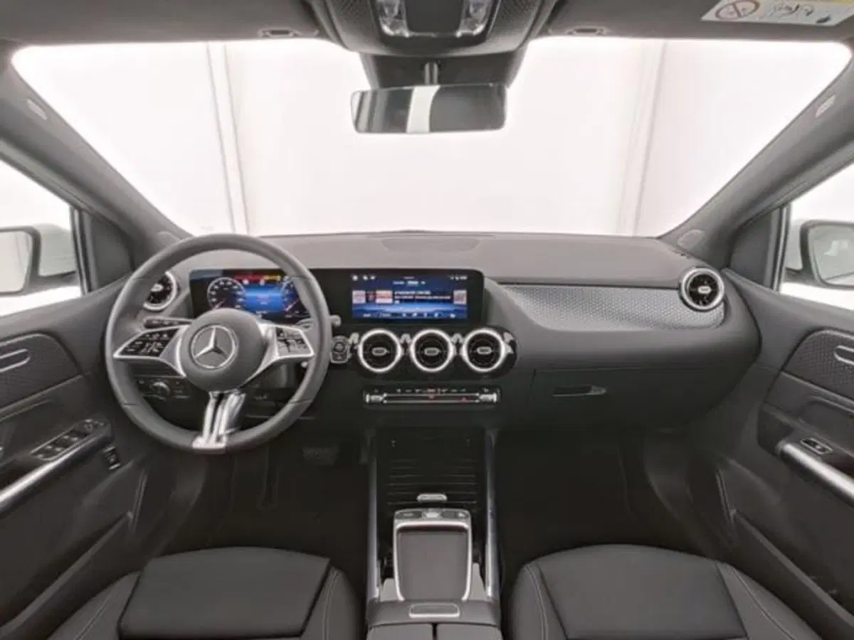 Mercedes-Benz Classe B usata a Milano (8)