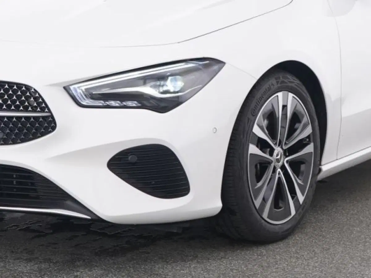 Mercedes-Benz CLA Shooting Brake usata a Milano (3)