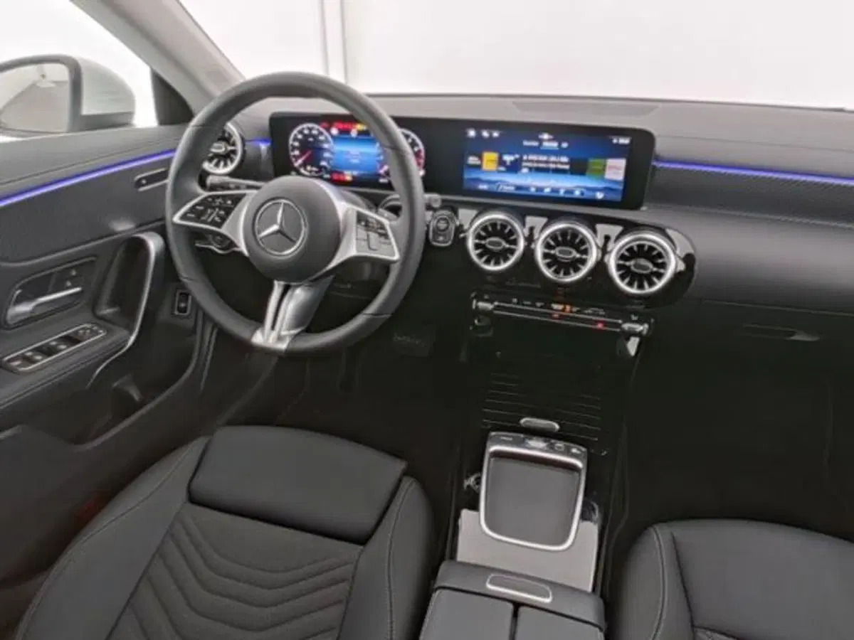 Mercedes-Benz CLA Shooting Brake usata a Milano (6)