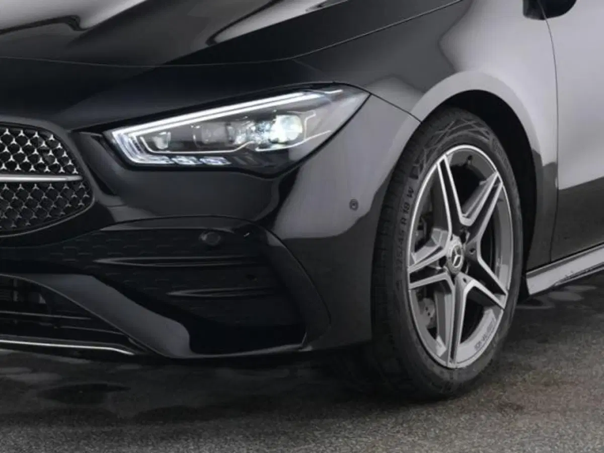 Mercedes-Benz CLA Shooting Brake usata a Milano (3)