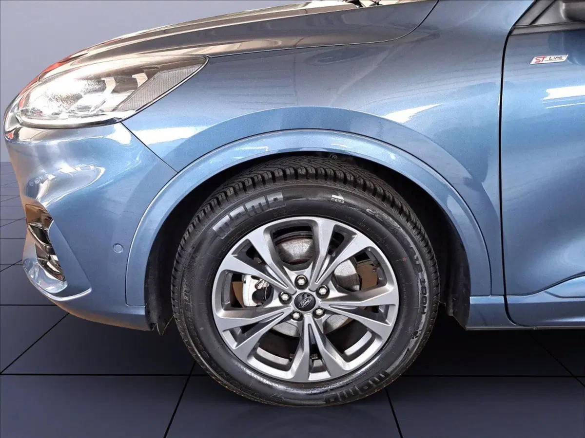 Ford Kuga usata a Milano (9)