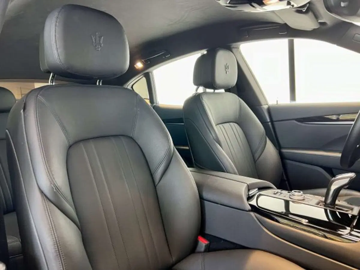 Maserati Levante usata a Torino (12)