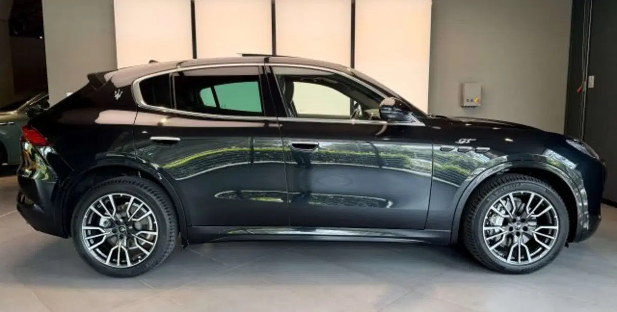 Maserati Grecale usata a Torino (5)