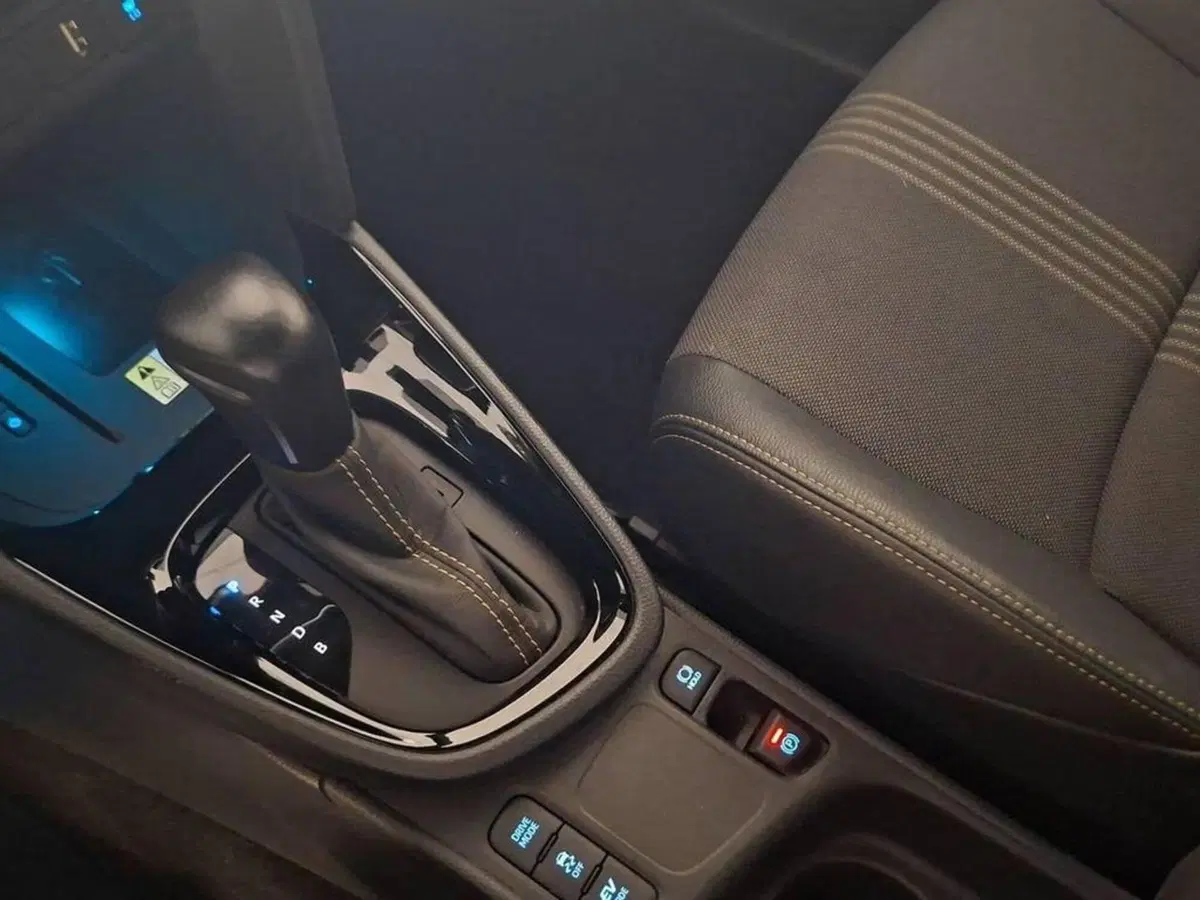 Toyota Yaris Cross usata a Torino (9)