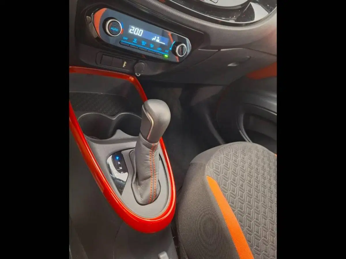 Toyota Aygo X usata a Torino (8)