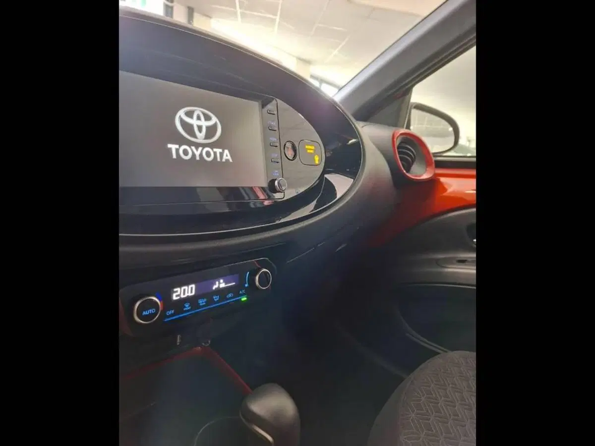 Toyota Aygo X usata a Torino (9)