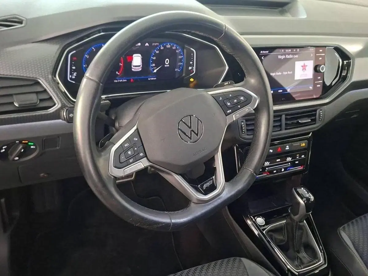 Volkswagen T-Cross usata a Torino (11)