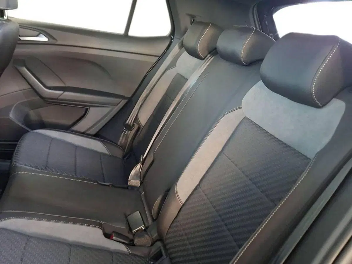Volkswagen T-Cross usata a Torino (12)